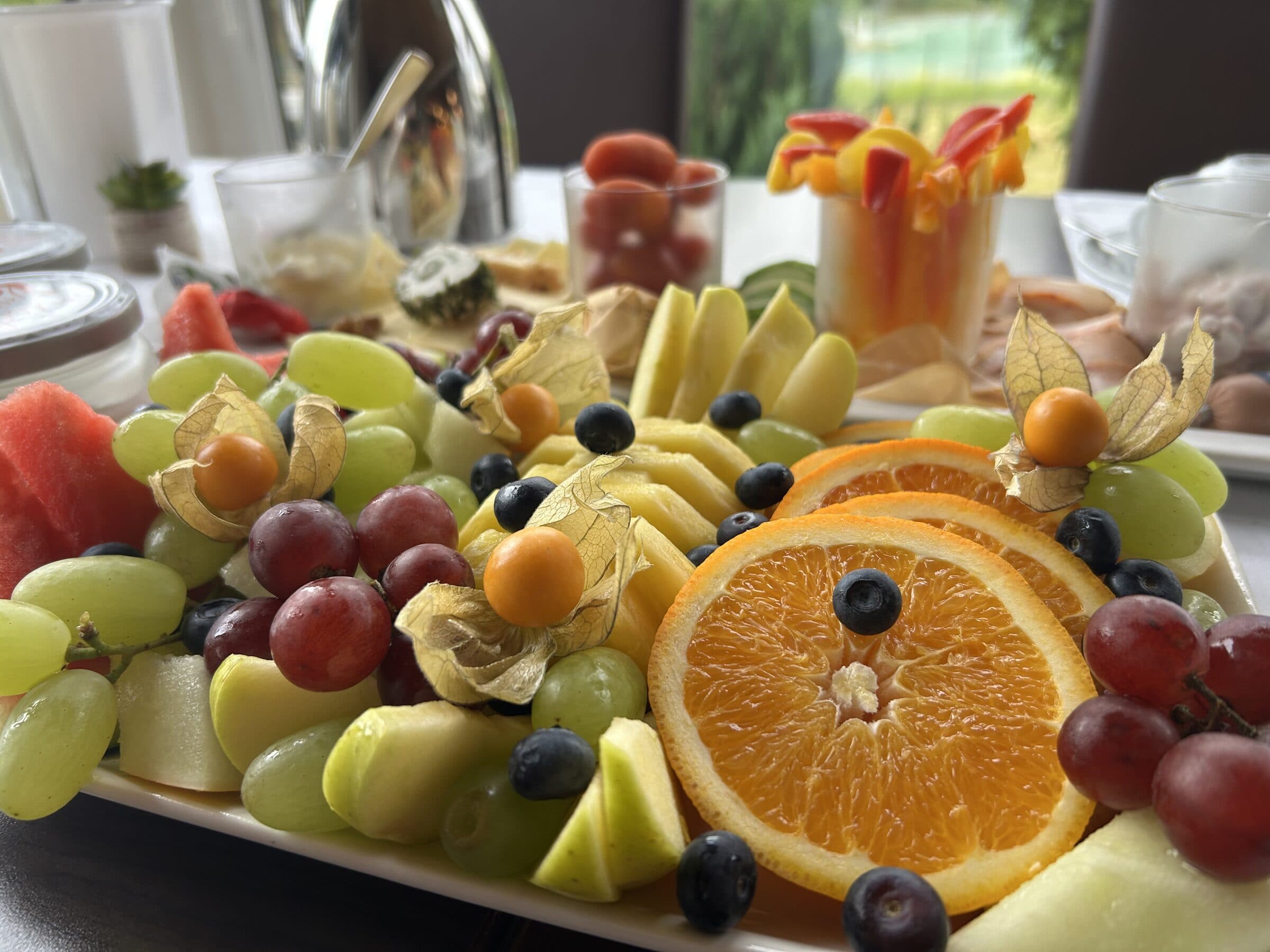 Obstplatte auf dem Frühstückstisch im Vitalhotel Schulenberg