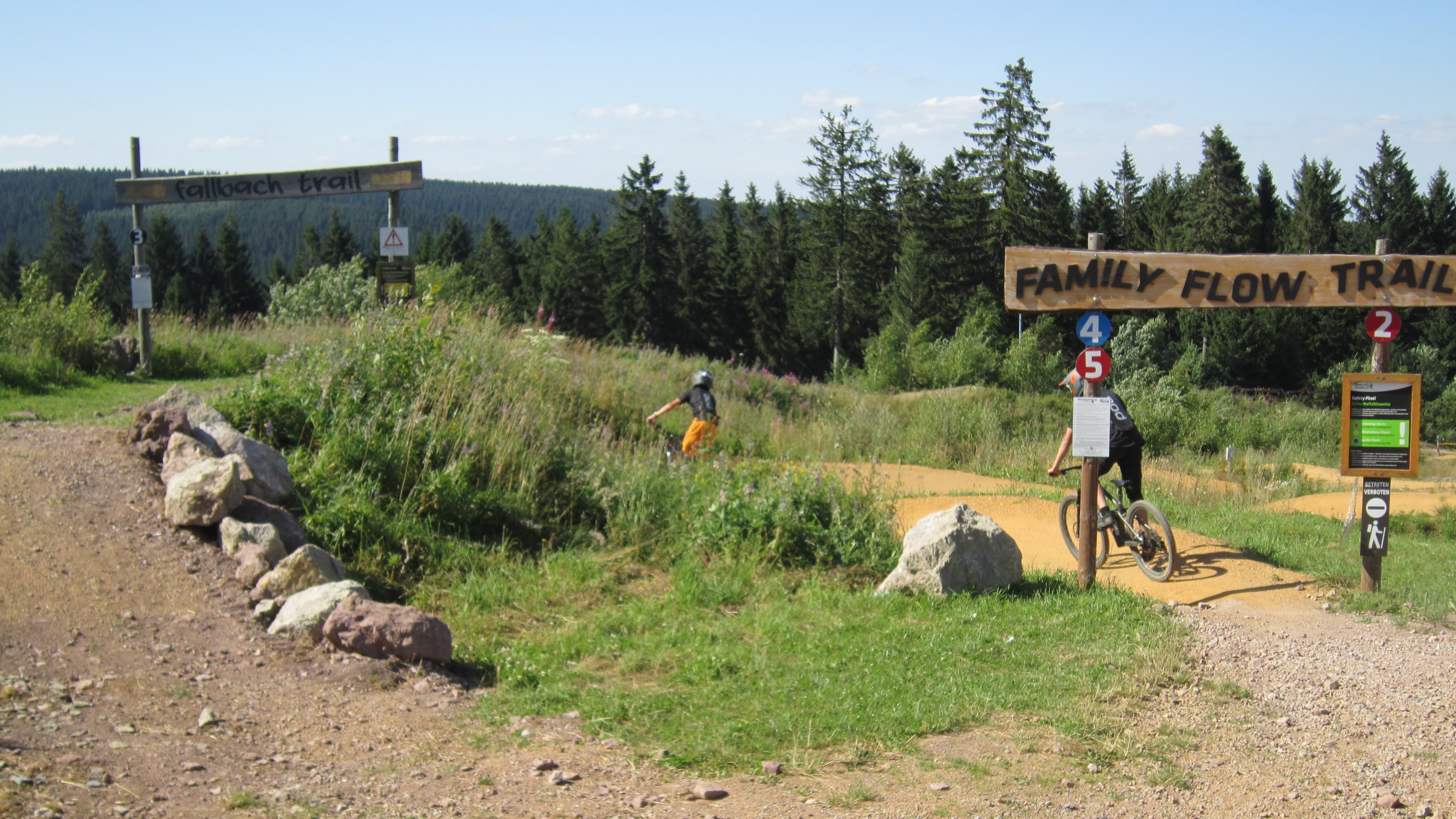 Sessellift und Mountainbike-Trails im Bikepark